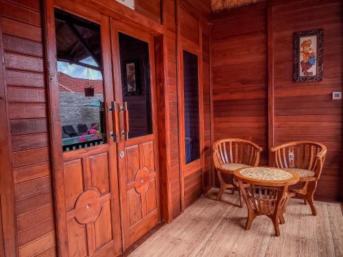 uli wood villa jimbaran