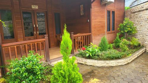 uli wood villa jimbaran