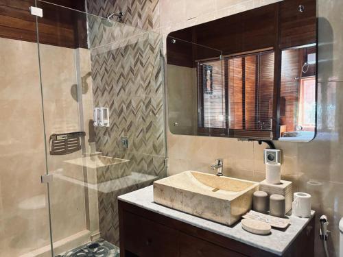 uli wood villa jimbaran