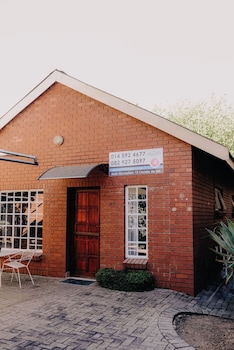 la rona hospitality services