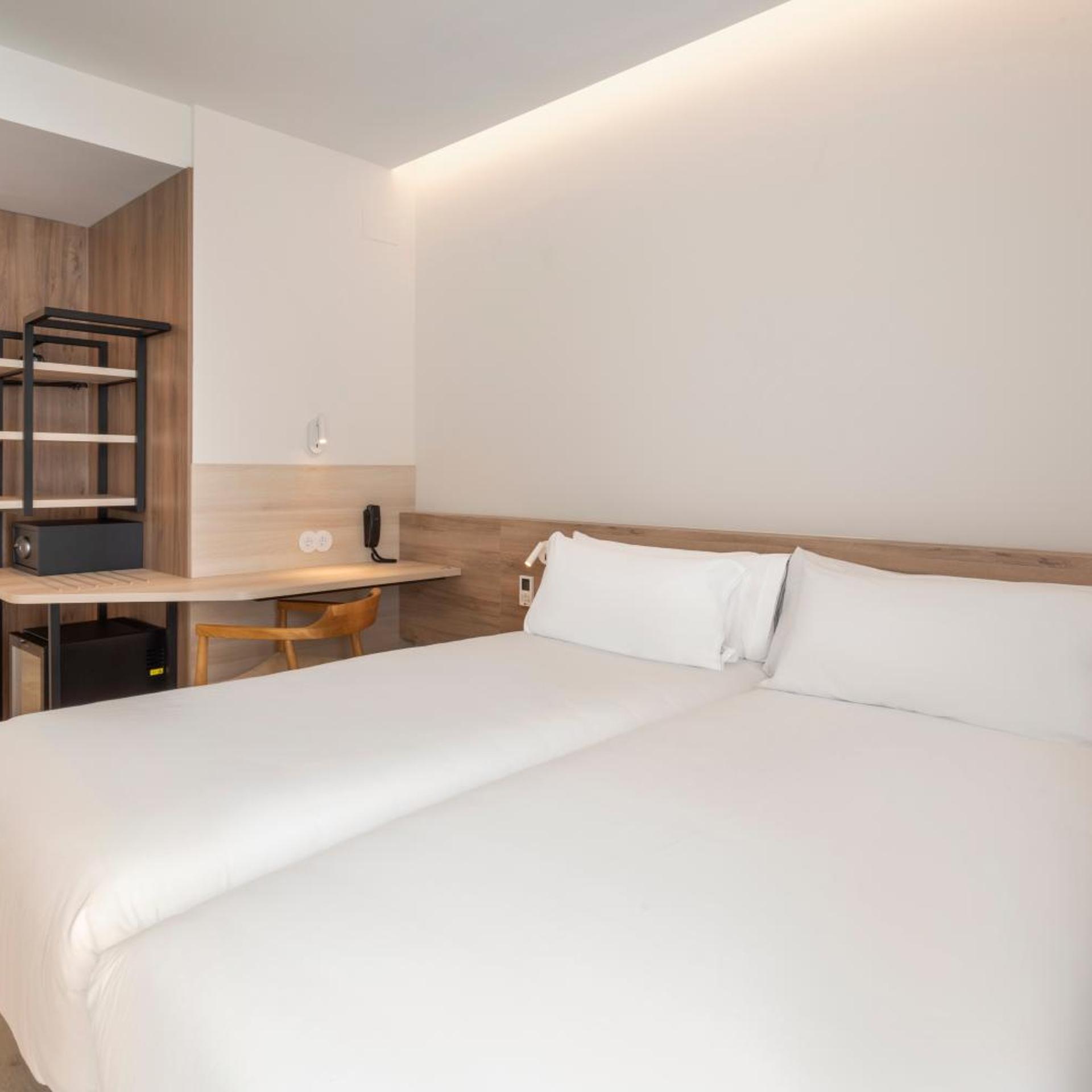 bandb hotel madrid vallecas la gavia