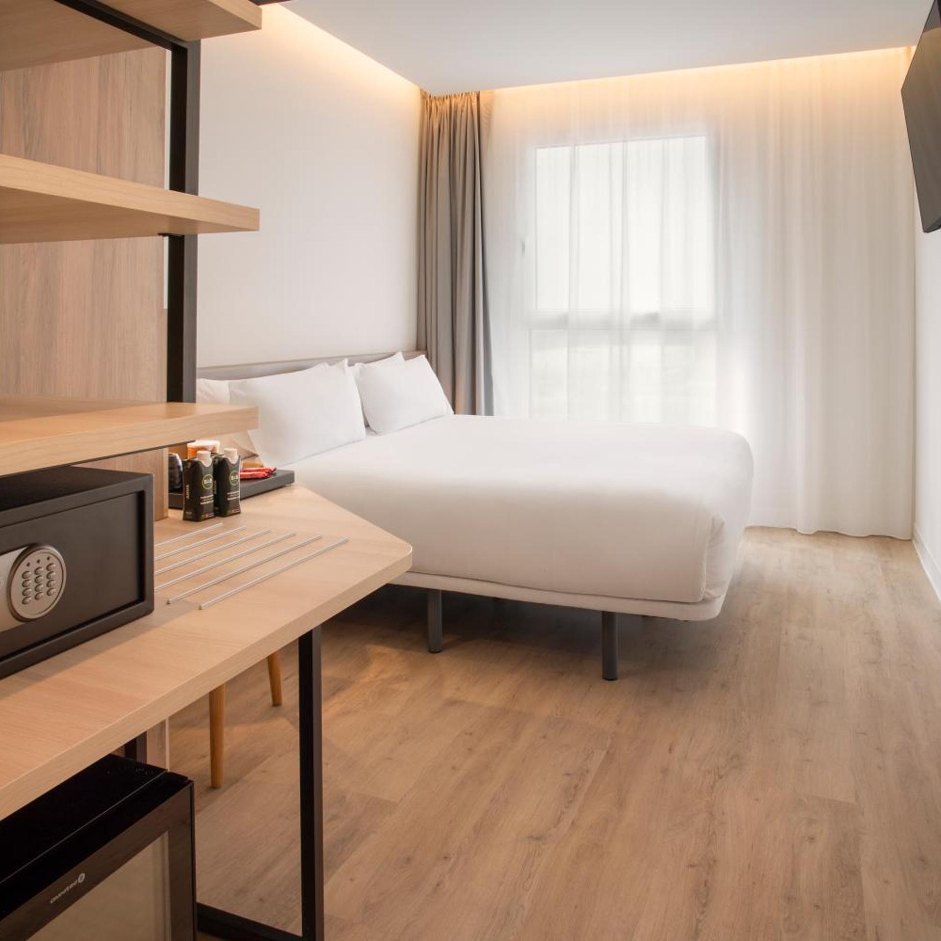 bandb hotel madrid vallecas la gavia