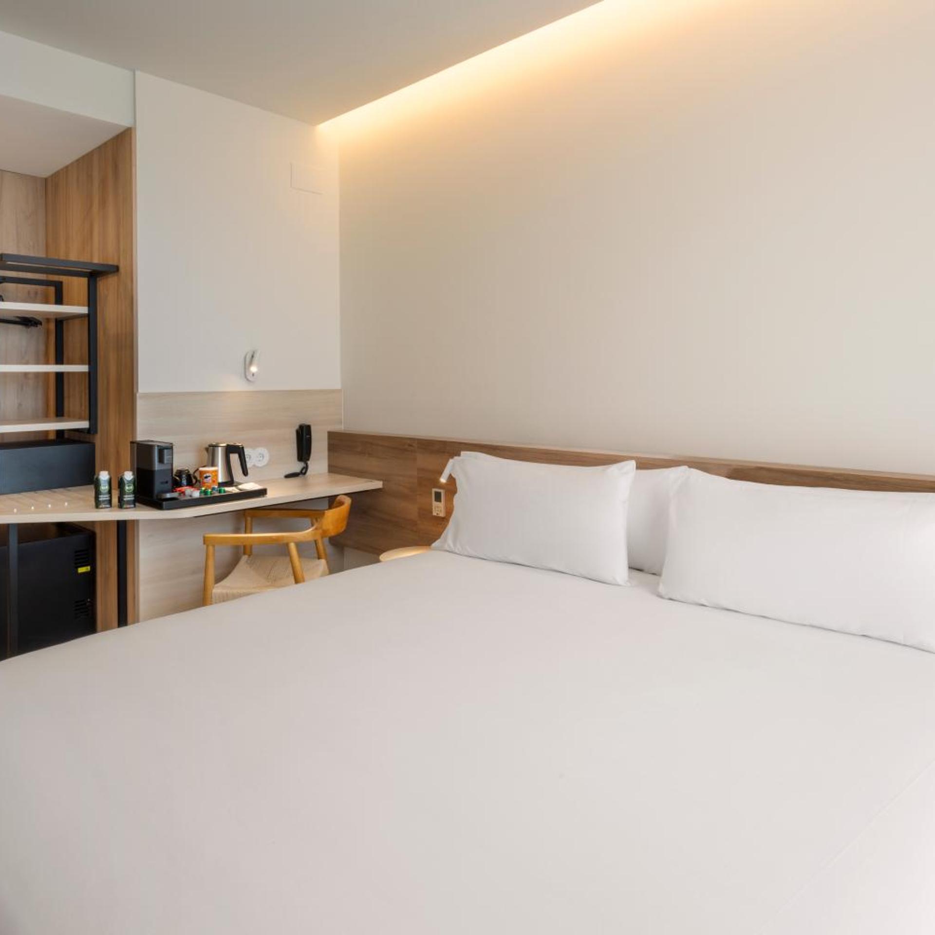 bandb hotel madrid vallecas la gavia