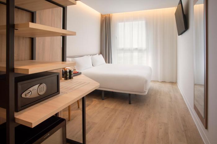 bandb hotel madrid vallecas la gavia