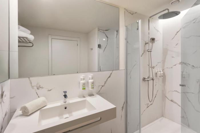bandb hotel madrid vallecas la gavia