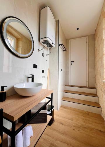 luxury apartments white house