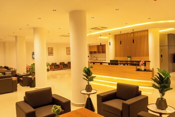 city crown hotel