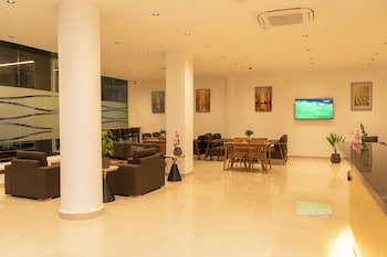 city crown hotel
