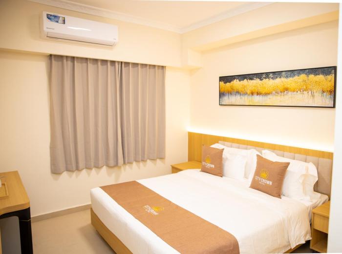 city crown hotel
