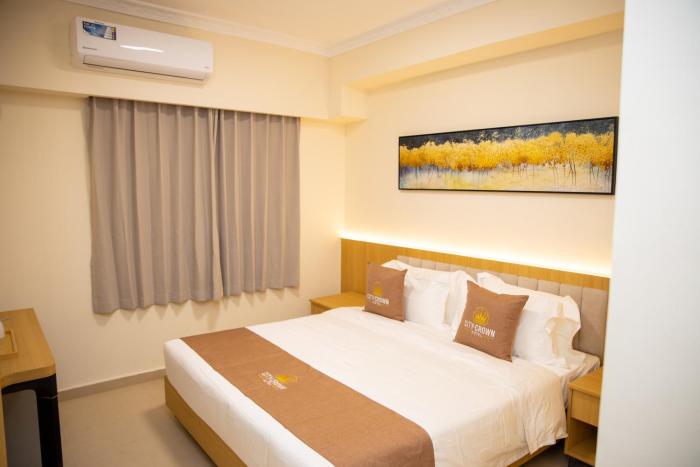 city crown hotel