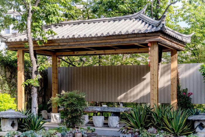 dali shanshuijian no 5 courtyard villa garden resort hotel