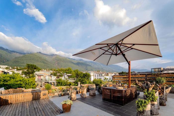 dali shanshuijian no 5 courtyard villa garden resort hotel