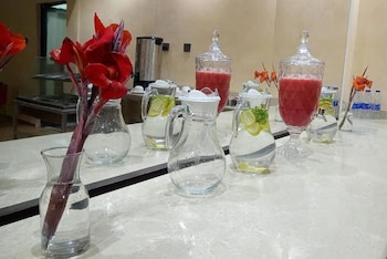 de glen hotel and suites