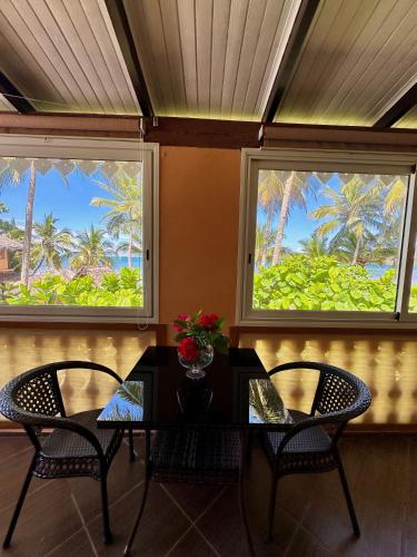 holiday beach hotel