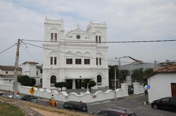 rampart view guest house
