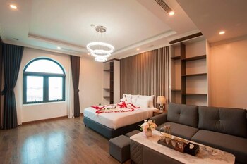 vela luxury hai ha hotel