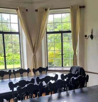 Graystone Bungalow By Seven Angels,,3 star