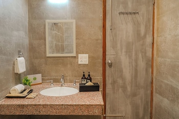 Elivaas Dilli House One Room Suits,,2 star