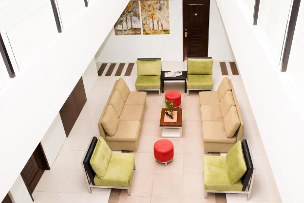 holiday suites business district empire suites hotel