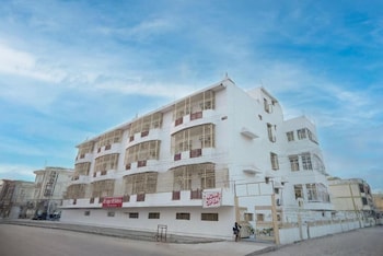 shri thakur ji niketan near iskcon