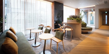r hotel namba east