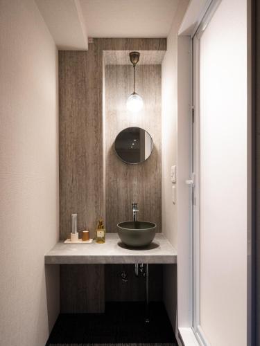 r hotel namba east