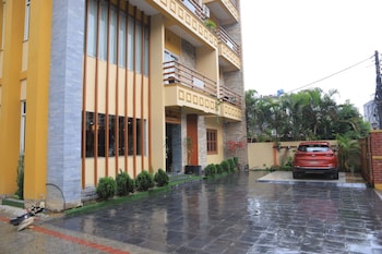 Hotel See You Again,,3 star