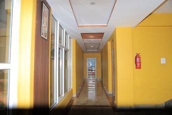 Hotel See You Again,,3 star