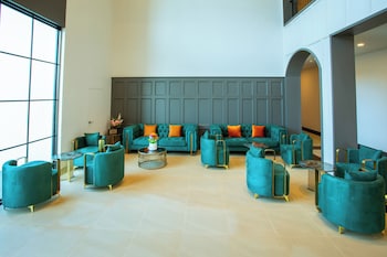 Paradhevi Boutique,,3 star