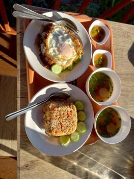 Rim Nam Ozone Homestay,,2 star