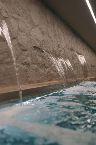 santorini heart hotel and spa