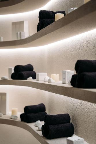santorini heart hotel and spa
