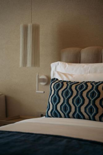 santorini heart hotel and spa