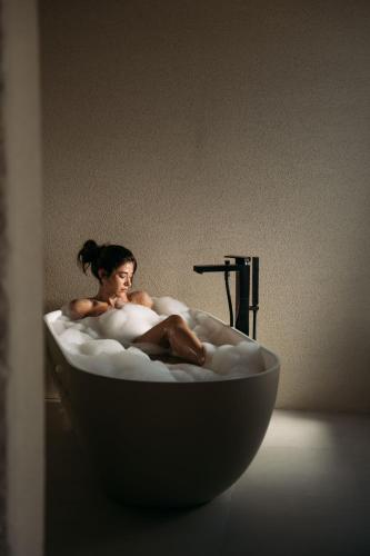 santorini heart hotel and spa