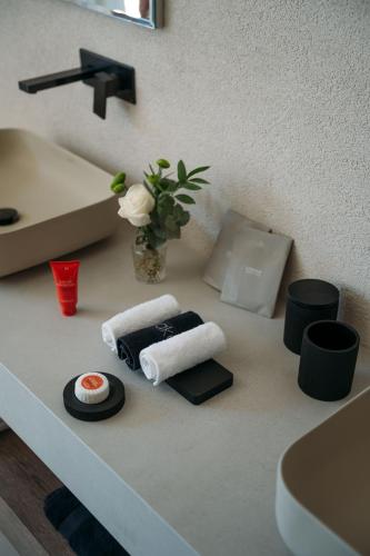 santorini heart hotel and spa