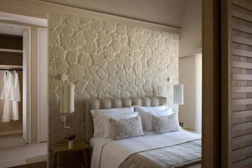 santorini heart hotel and spa