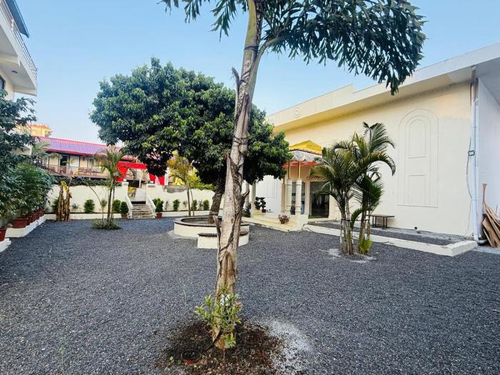 rj hotel pokhara