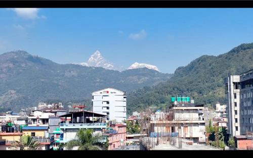 rj hotel pokhara