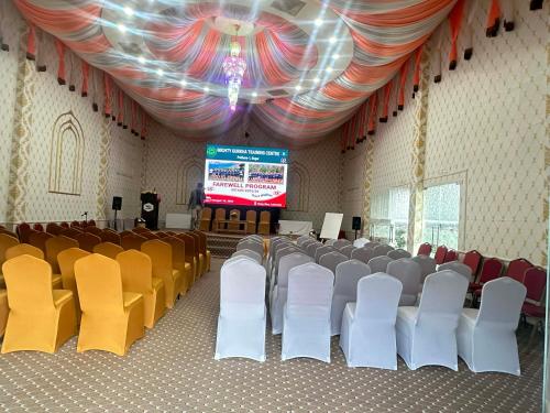 rj hotel pokhara