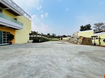 amber villa