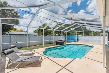 3442 azalea pl