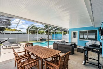 3442 azalea pl
