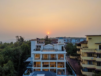 elivaas valley view 5bhk villa with pool