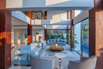 elivaas valley view 5bhk villa with pool