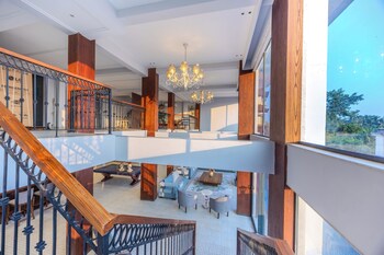 elivaas valley view 5bhk villa with pool