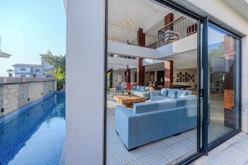 elivaas valley view 5bhk villa with pool