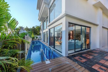 elivaas valley view 5bhk villa with pool