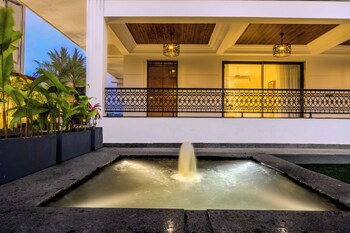 elivaas valley view 5bhk villa with pool