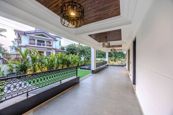elivaas valley view 5bhk villa with pool