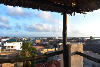 jambo house lamu